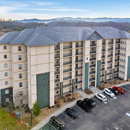 Luxury Condo, Sleeps 6, 3.2 Miles To Dollywood Pigeon Forge Bagian luar foto